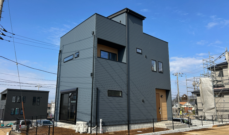 屋上を楽しむ。スカイバルコニーのある家